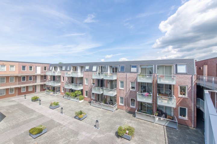 Hoofdafbeelding Middenweg 259T