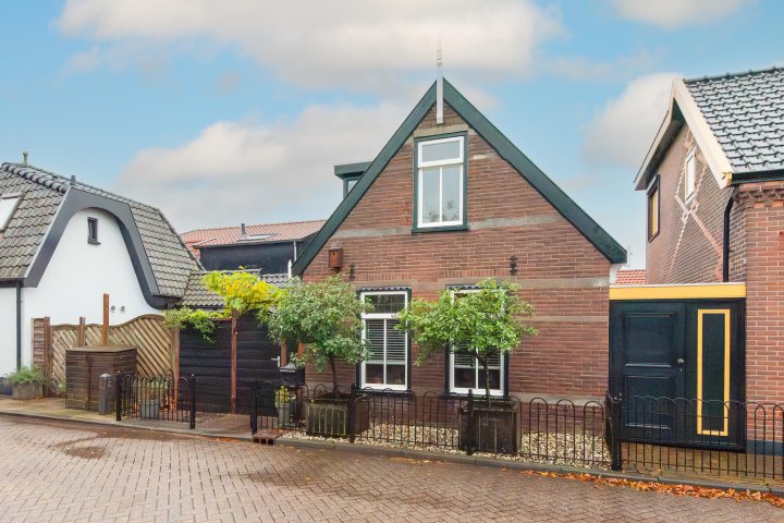 Hoofdafbeelding Brugstraat 1