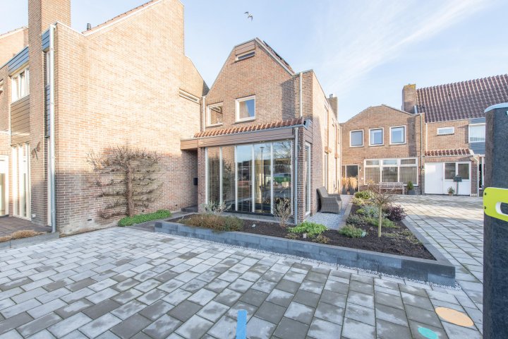 Hoofdafbeelding Kloet 42