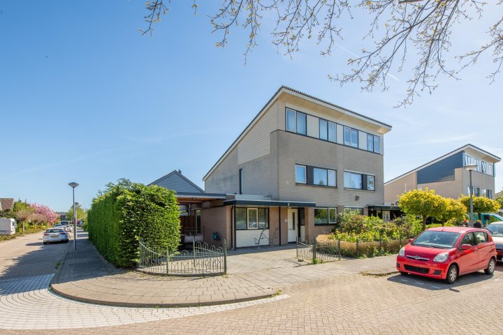 Hoofdafbeelding Populierenstraat 1