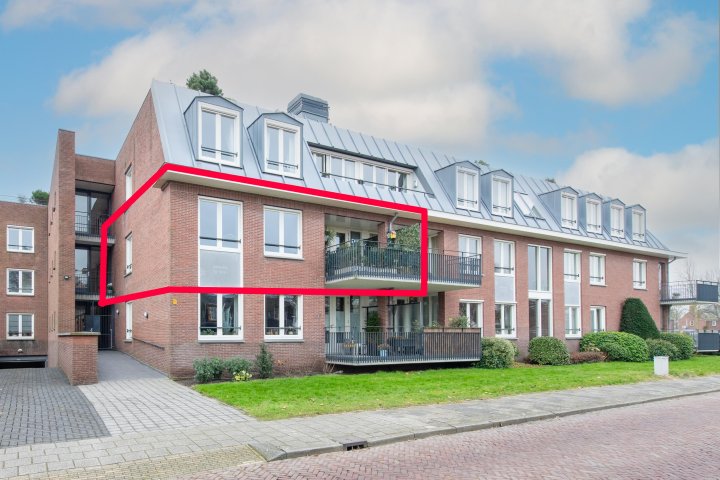 Hoofdafbeelding De Brink 28