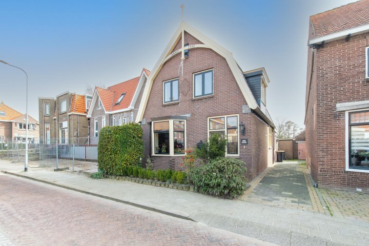 Hoofdafbeelding Kanaalstraat 1